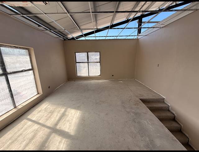 822M² WAREHOUSE TO LET IN BLACKHEATH INDUSTRIAL
